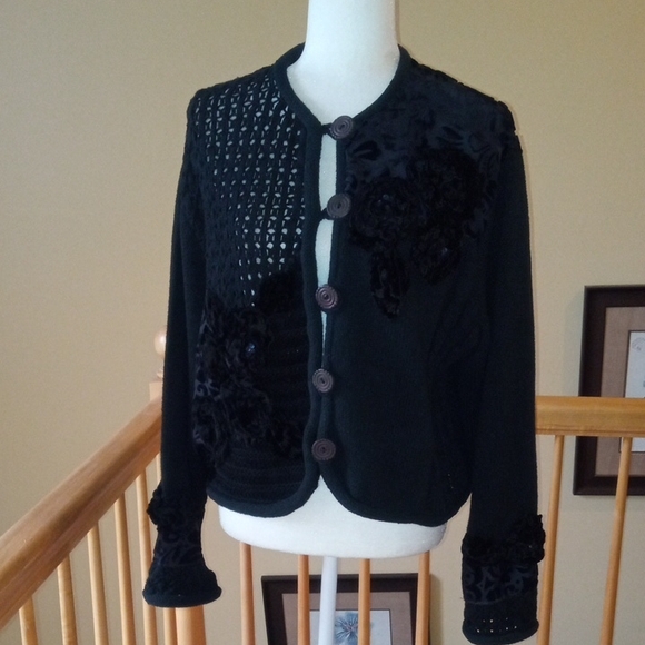 Sandy Starkman Vintage Elegant Black Women's Sweater with Button Detail - Picture 1 of 14